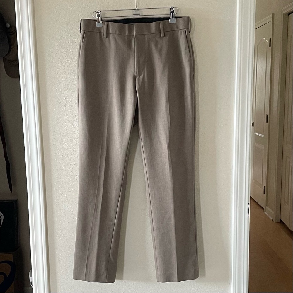 Van Heusen Men's 30 X 30 Slim Fit Classic Beige Slacks Dress Pants